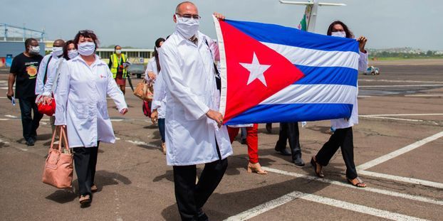 Pénurie de médecins français et financement du communisme cubain