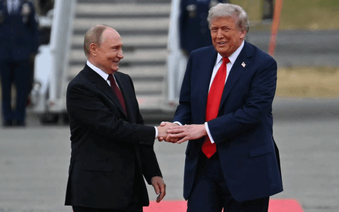 Le triomphe du symbole : Trump et Poutine affichent leur entente, l’Europe sur la touche