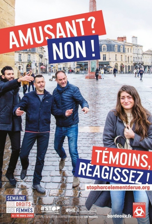Ignoble-des-affiches-accusent-les-Franca