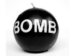 La France, la Grande Bretagne et les USA bombardent la région de Damas