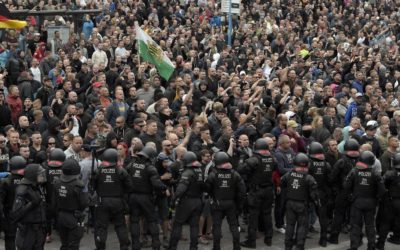 Les patriotes allemands descendent dans la rue à Chemnitz après le meurtre sauvage d’un Allemand par des migrants