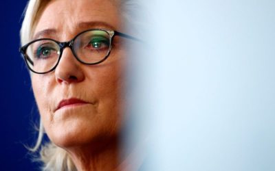 Soupçons d’emplois fictifs : les juges aggravent la mise en examen de Marine Le Pen