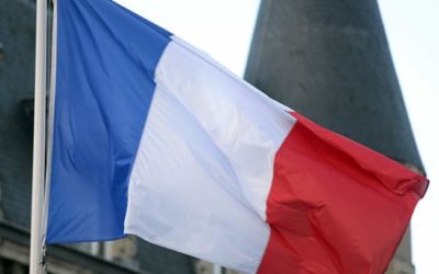 2017 : drapeaux et hymne national interdits par le CSA dans les clips de campagne !