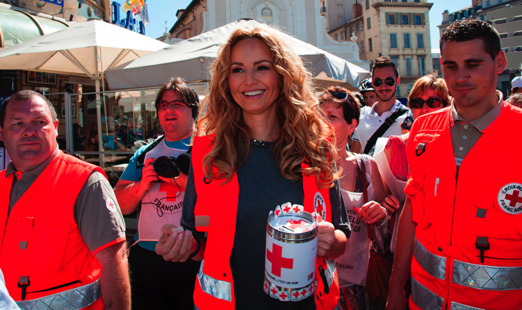 La Croix-Rouge soutient l’afflux migratoire sur fonds publics